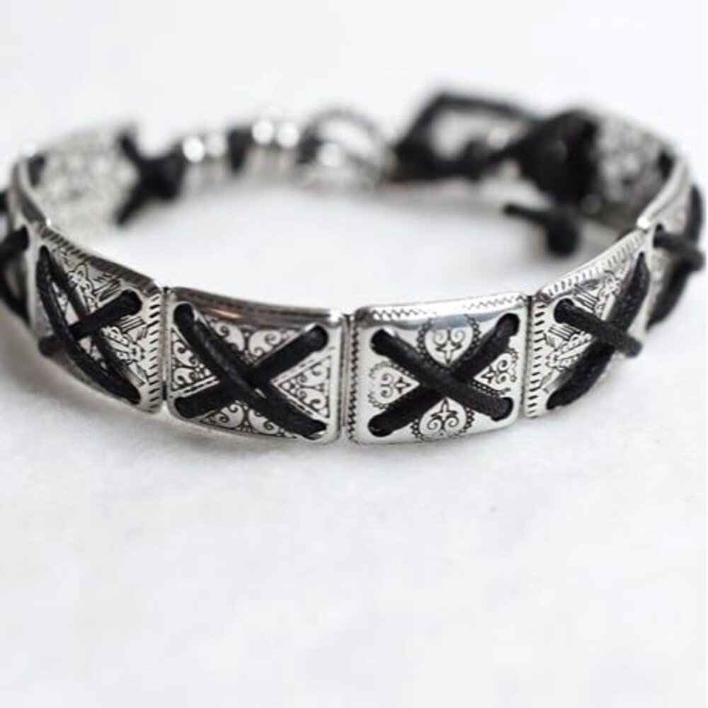 Stunning Engraved Panel Link Silver Tone Black Cord Toggle Latch 7 In. Bracelet